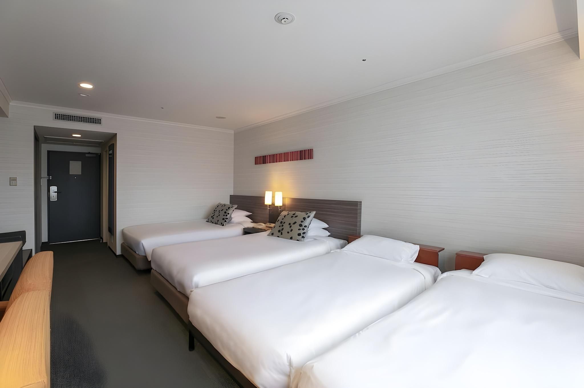 Standard Floor Twin Room B Non-Smoking