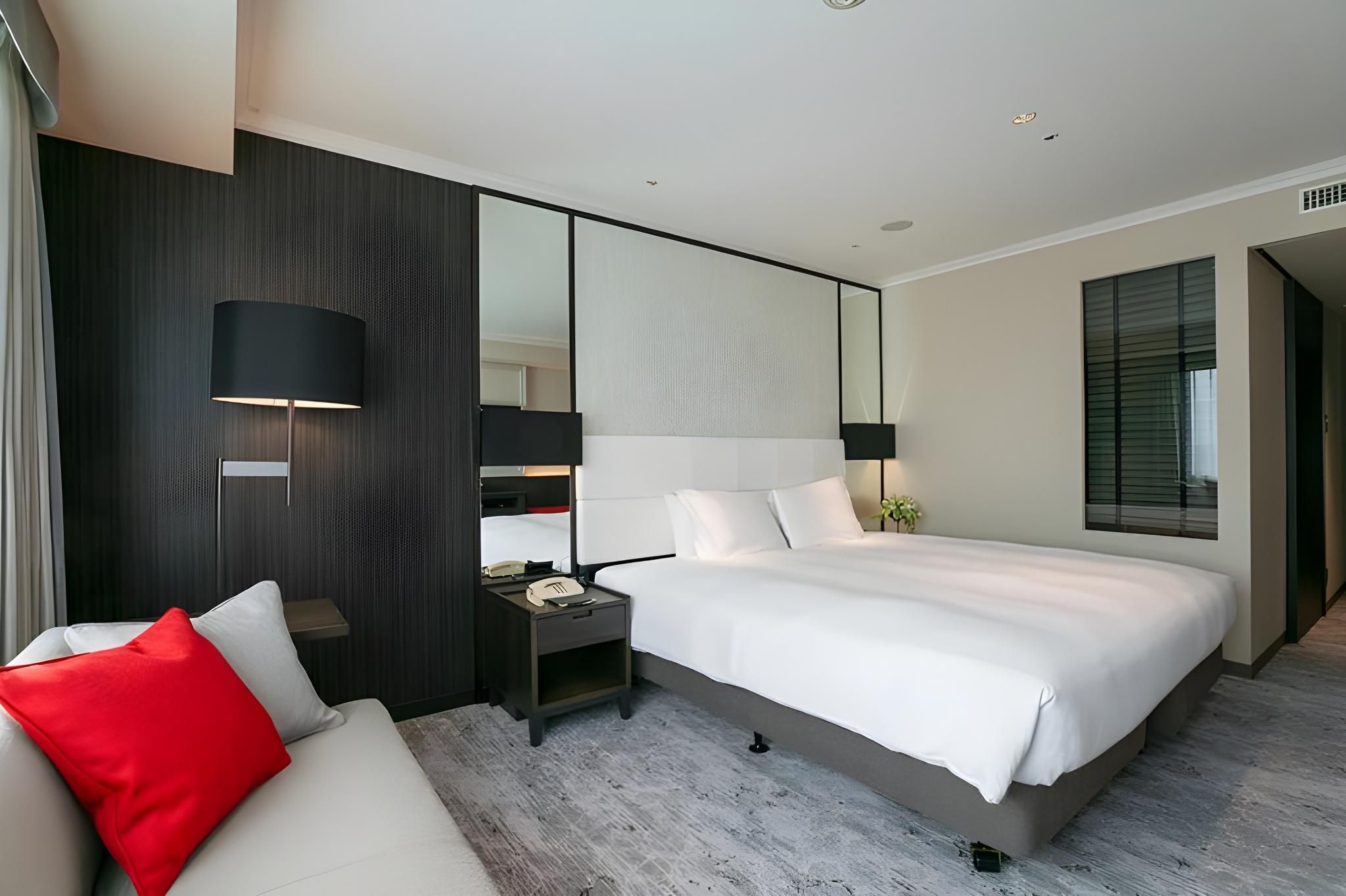 undefined Nagoya Tokyu Hotel 7