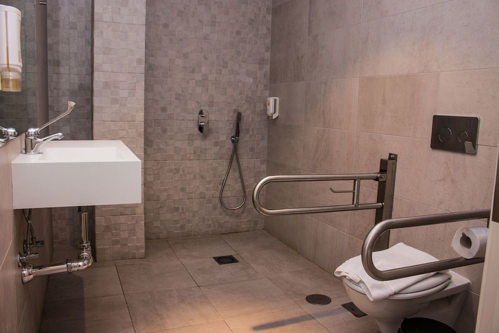 Black Swan Hostel Sevilla Double Room, Private Bathroom 4