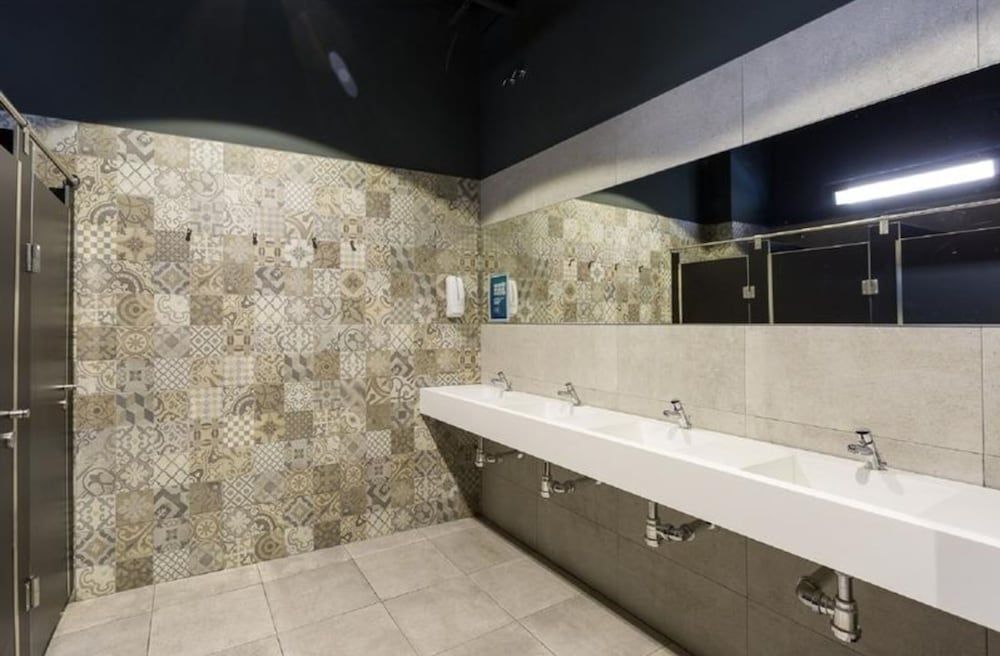 Bed in Shared Dormitory, Women Only, Shared Bathroom (8 beds)
