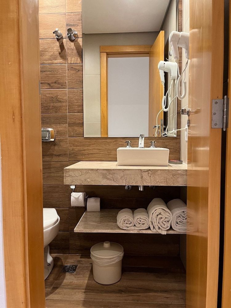 Atlantis Copacabana Hotel Deluxe Double Room 4