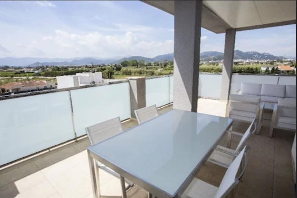 Hotel Playa Oliva Superior Apartment, 1 Bedroom (2 Adults + 2 Children) 2