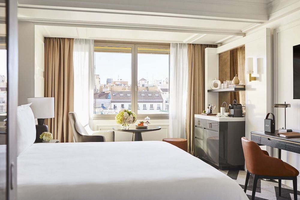 Rosewood Villa Magna Deluxe Room