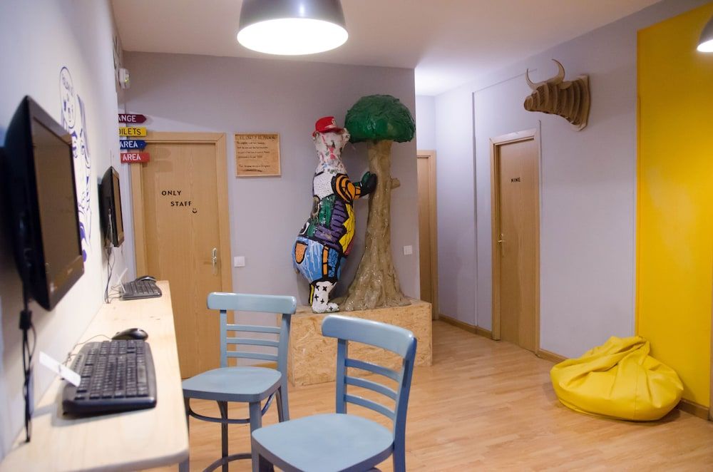 undefined Onefam Sungate 9