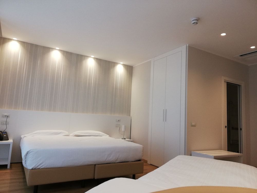 Novo Hotel Rossi Triple Room 7