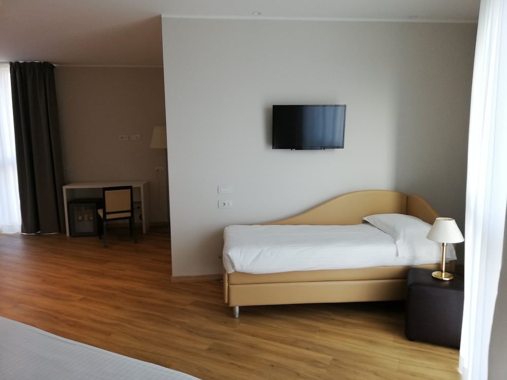 Novo Hotel Rossi Triple Room 2