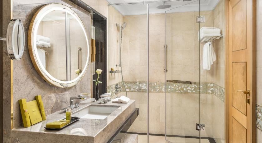 Jeddah Hilton KING EXECUTIVE ROOM DIRECT SEA VIEW - LOUNGE 3