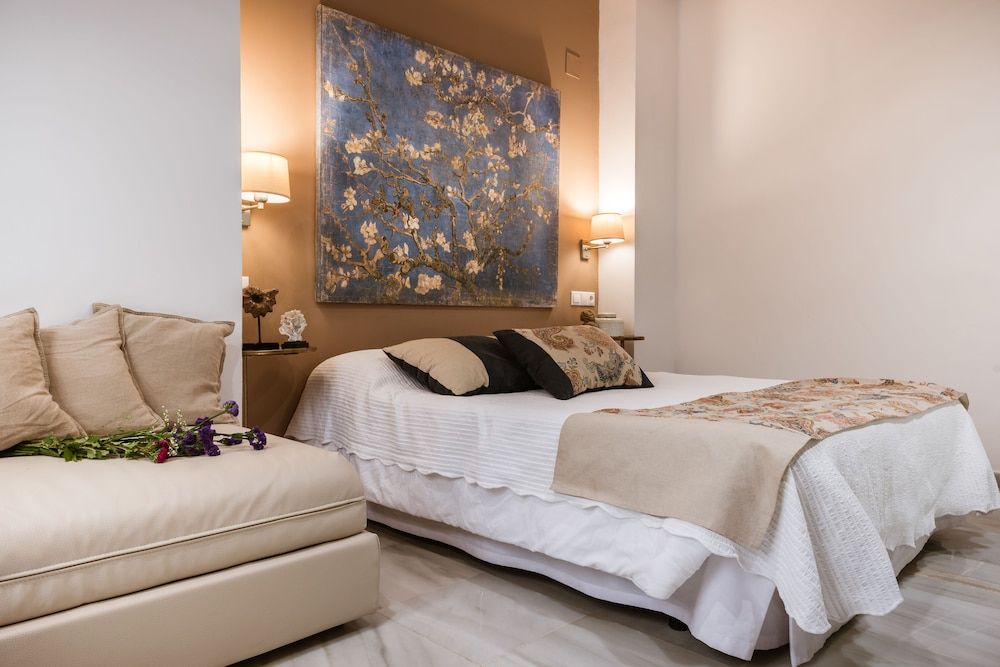 Luces de Catedral Deluxe Studio, Private Bathroom 13