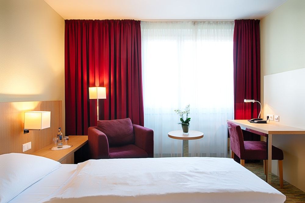 Superior Double Room, Garden View