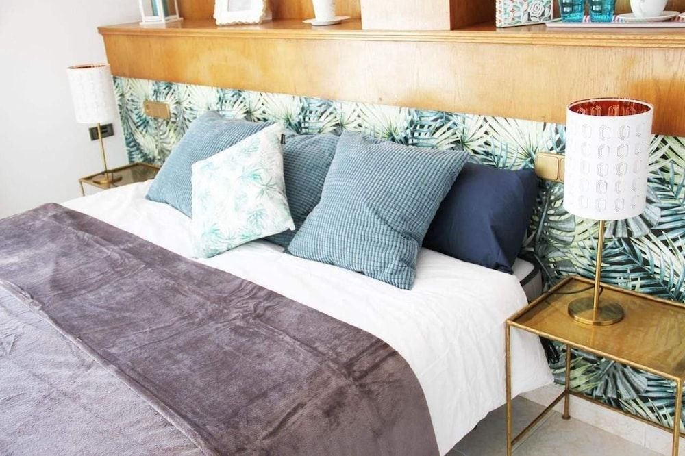 Hugo Beach Hotel Superior Room, 1 King Bed 3