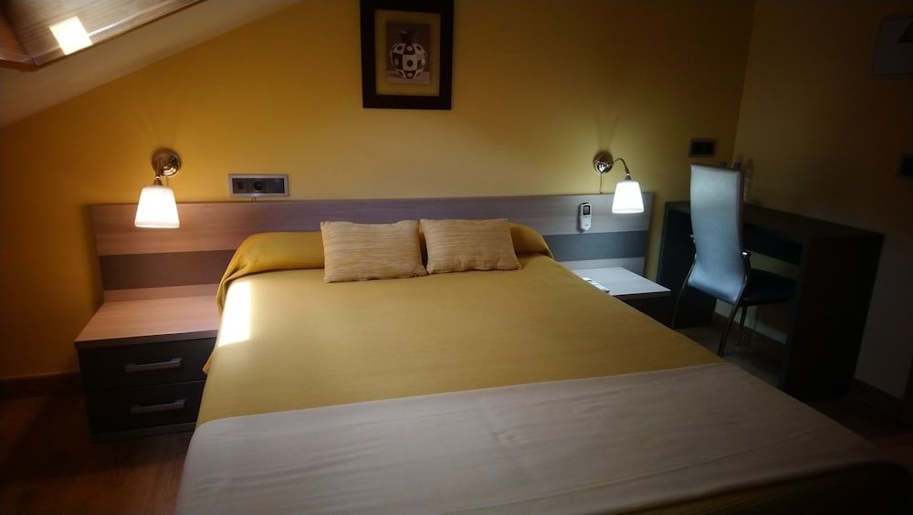 Hostal Doña Juana Family Room