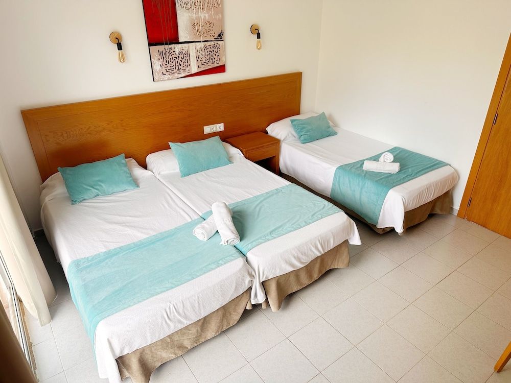 Triple Room, Balcony (Free Beach Shuttle)