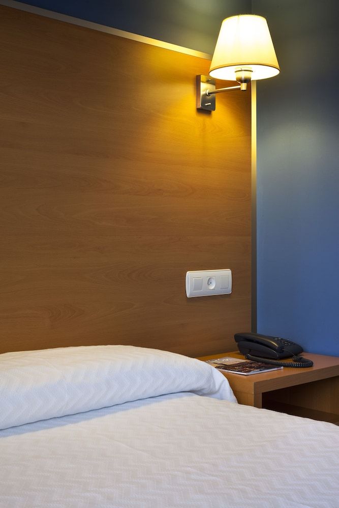 Hotel La Polar Single Room 8