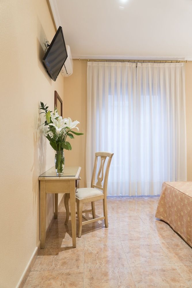 undefined Hostal Bianco 9