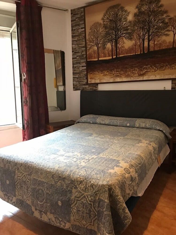 undefined Hostal Becerrea 9