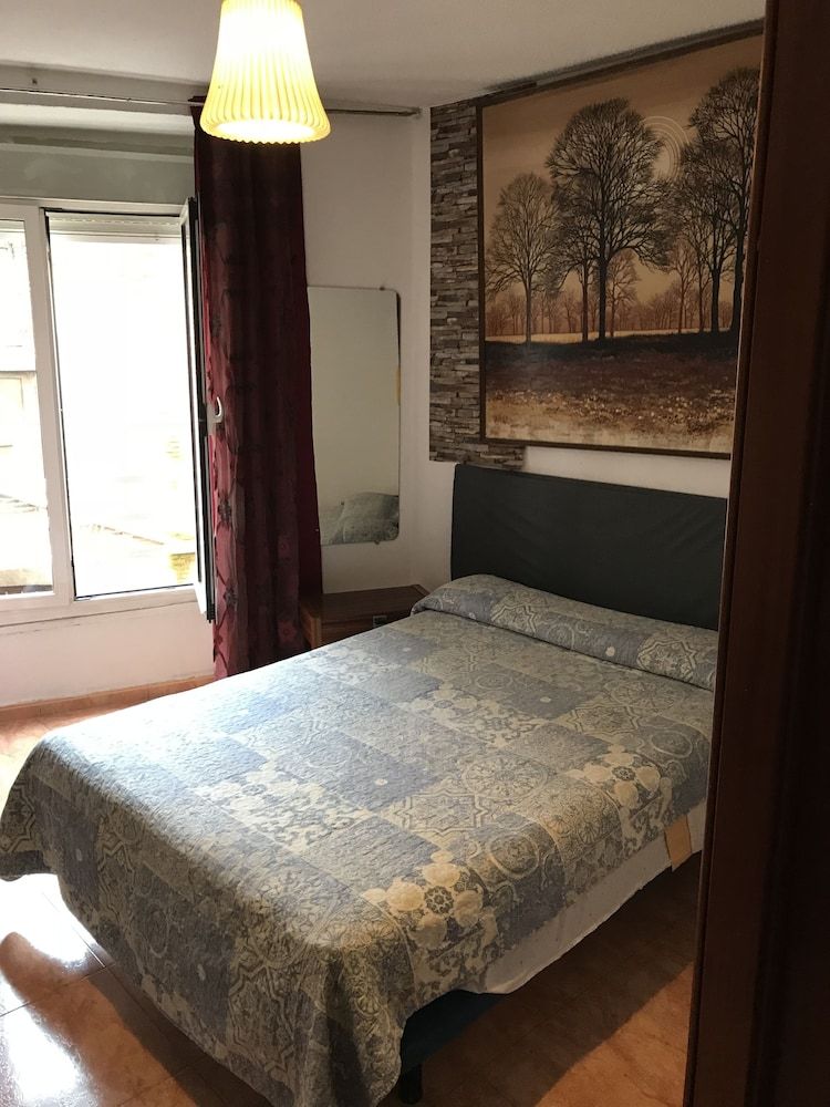 undefined Hostal Becerrea 3