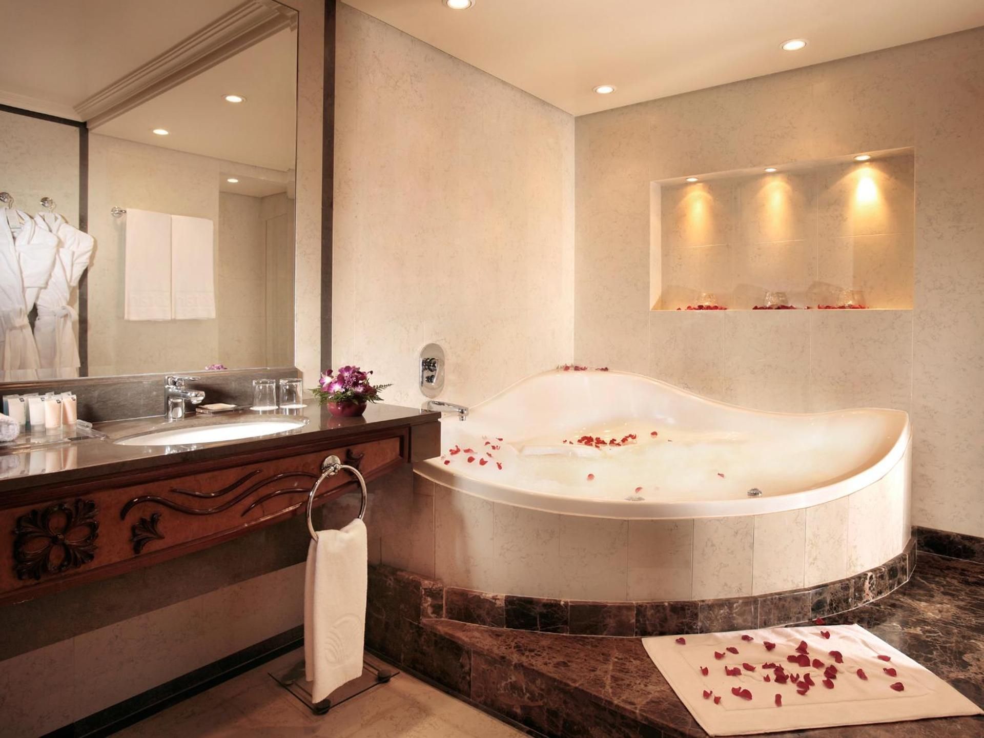 undefined Gefinor Rotana 3