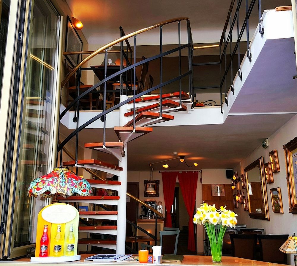 undefined Rembrandt Hotel 8