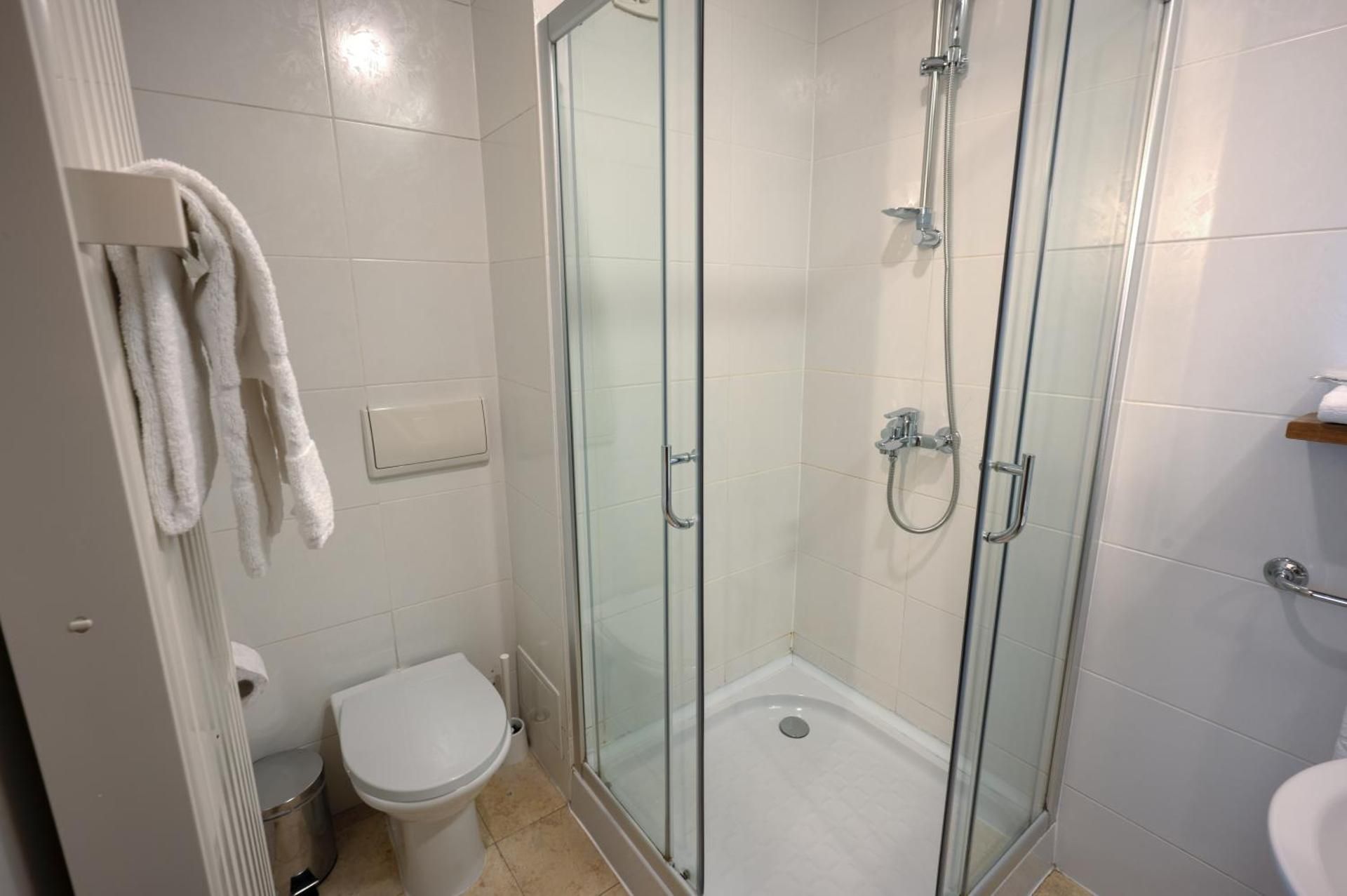 undefined Rembrandt Hotel 5