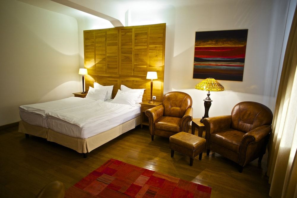 undefined Rembrandt Hotel 2