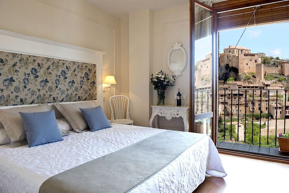 Double Room, Balcony