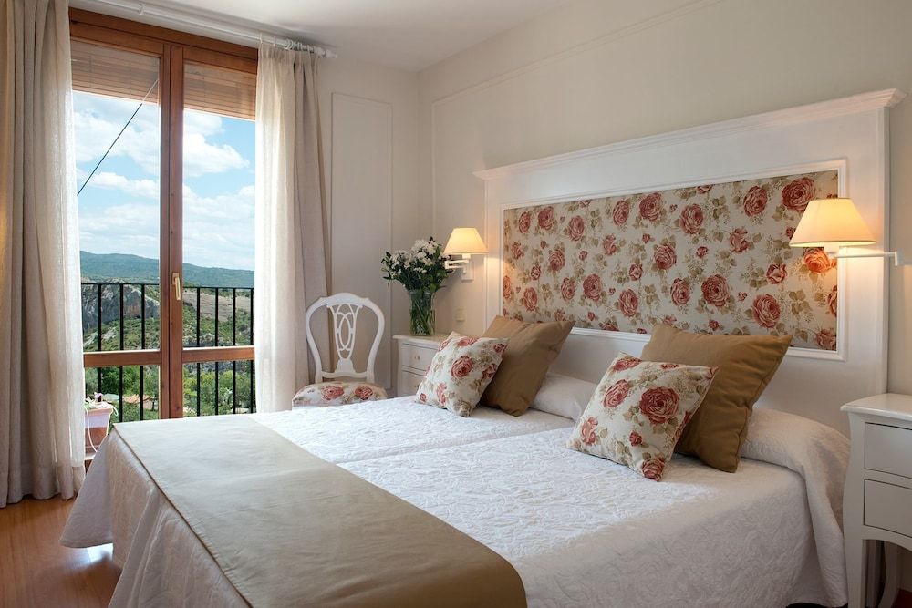 Triple Room, City View