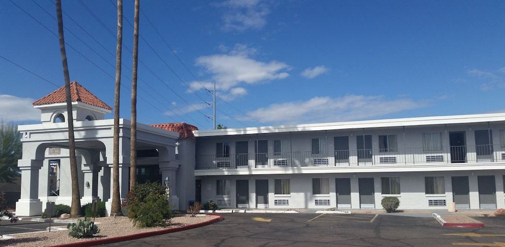 undefined Extend-a-Suites Phoenix 4