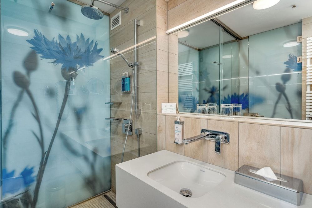 Ensana Thermal Margaret Island Premium Double Room with Wellness and Fitness Access 11