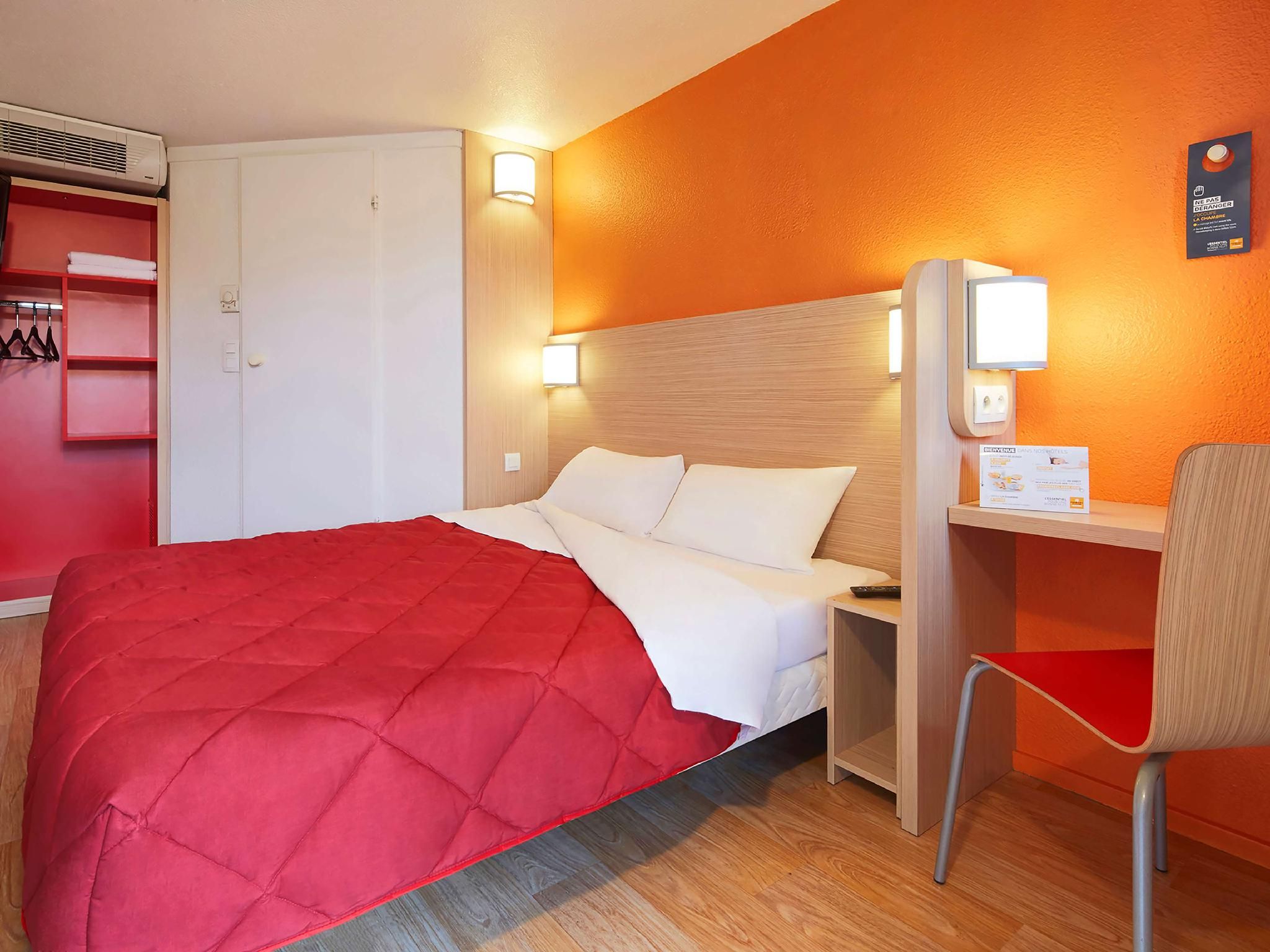1 Double Bed