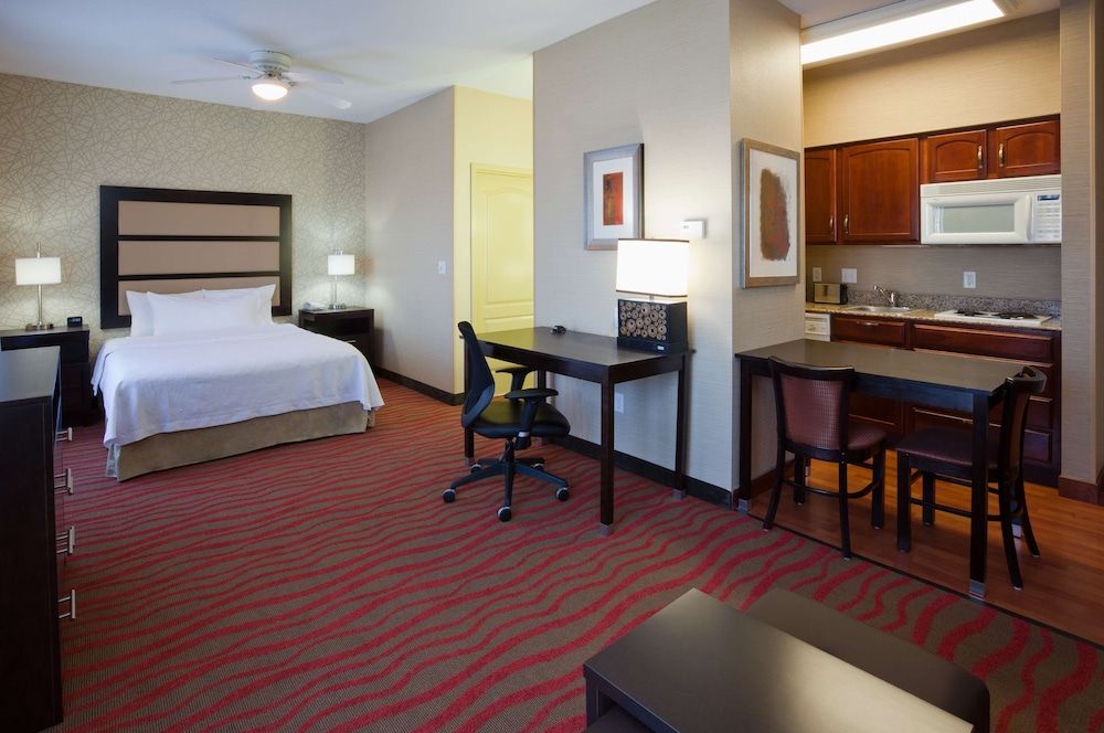 Premium Studio, 1 Queen Bed, Non Smoking