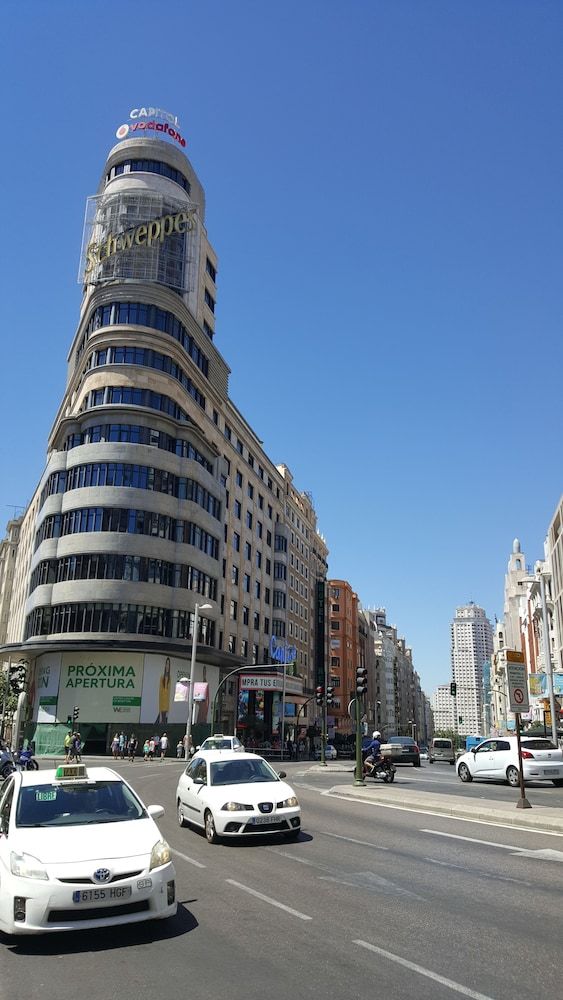 undefined Alaia Holidays Apartments & Suite Caballero de Gracia 2