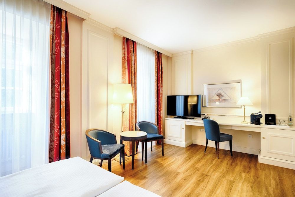 Welcome Hotel Residenzschloss Bamberg Superior Double Room (Plus) 7