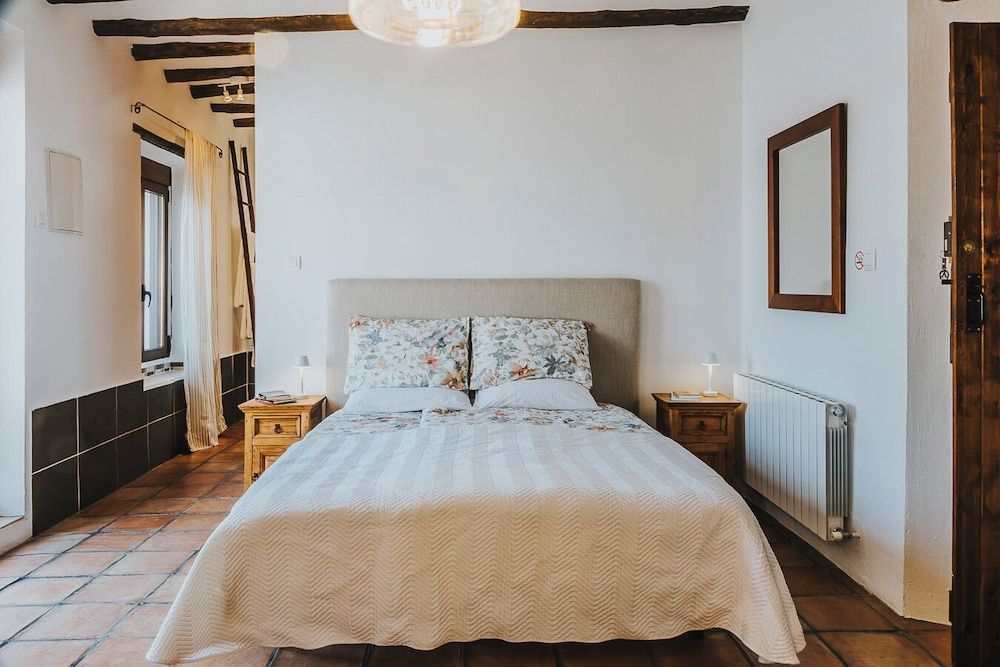 Deluxe Suite, 1 Queen Bed