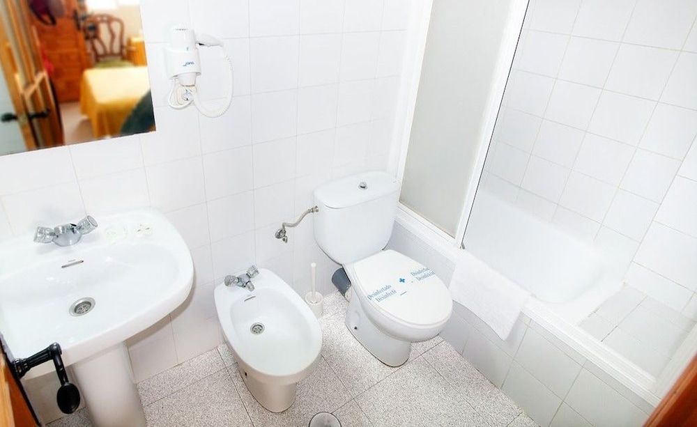 Hostal Estación Almeria Double Room, 1 Double Bed 6