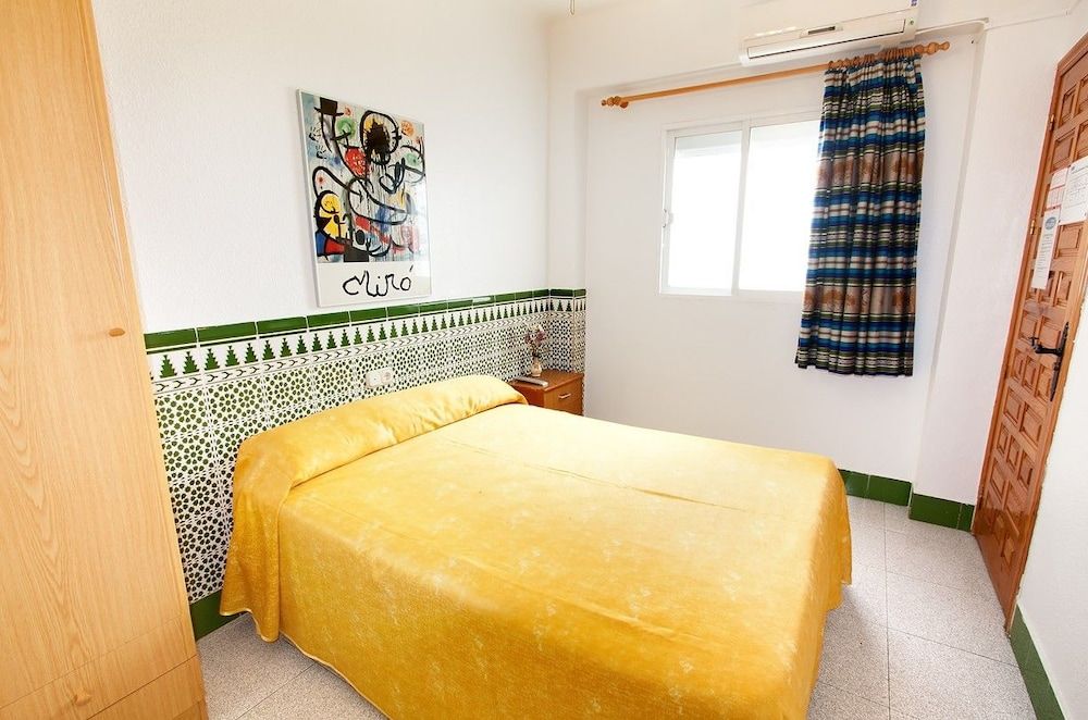 Hostal Estación Almeria Double Room, 1 Double Bed 2