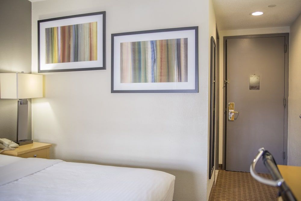 undefined Hudson River Hotel 8