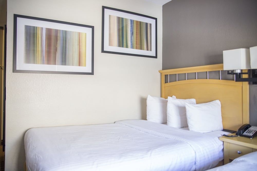 undefined Hudson River Hotel 6