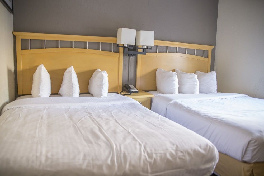 undefined Hudson River Hotel 4