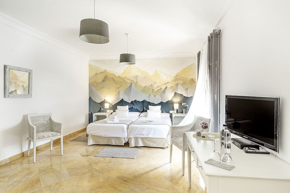 Junior Suite, Mountain View (number 1)