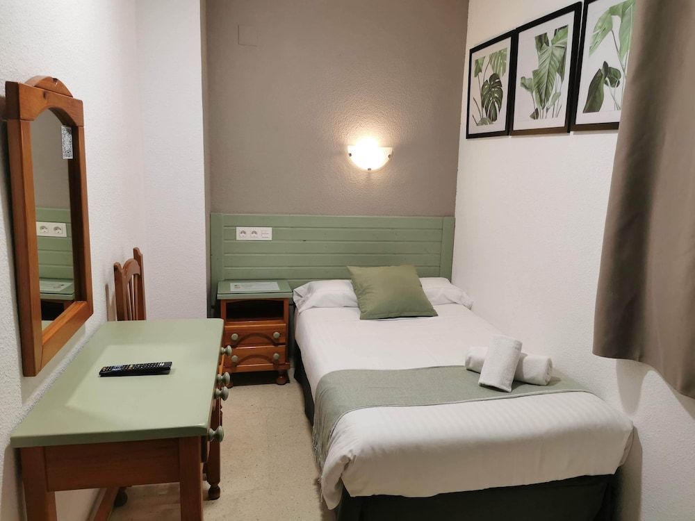 Hotel Costa Andaluza Single Room 2