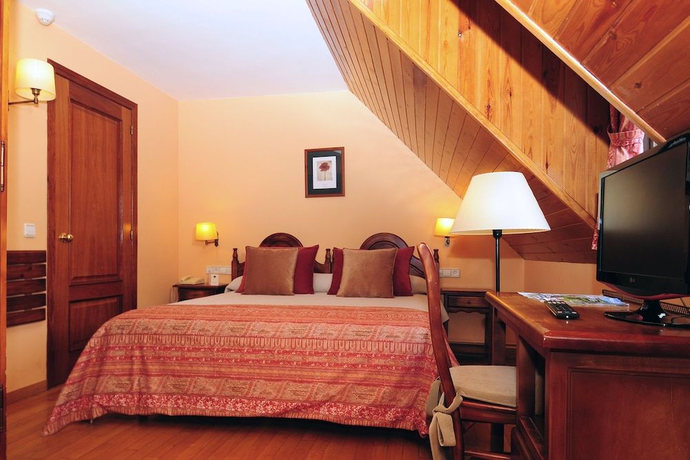 Hotel Eth Pomer Double or Twin Room