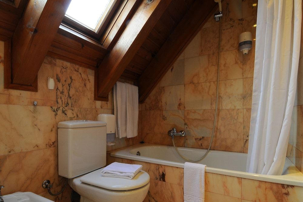 Hotel Eth Pomer Double or Twin Room 3