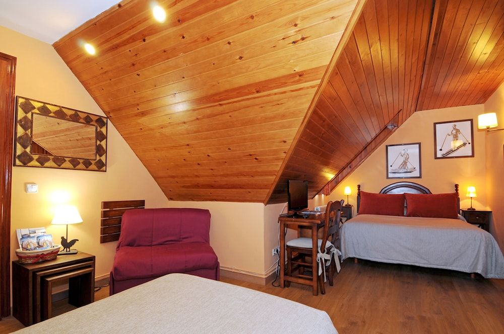 Hotel Eth Pomer Quadruple Room, Accessible 6