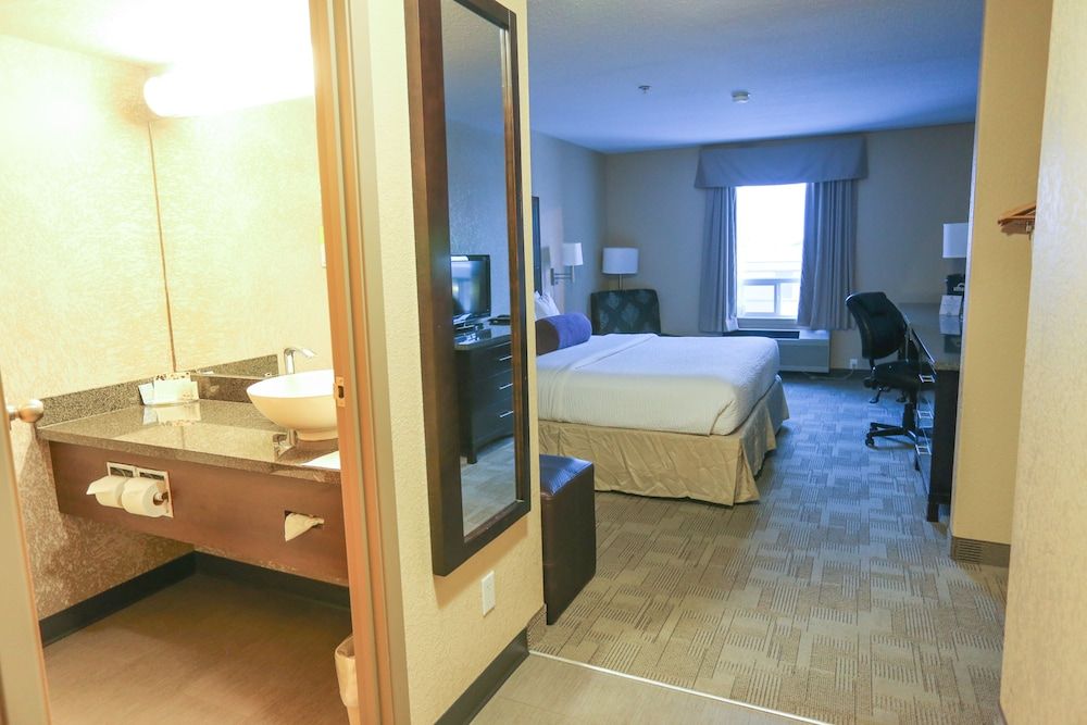 Junior Suite, 1 King Bed, Non Smoking