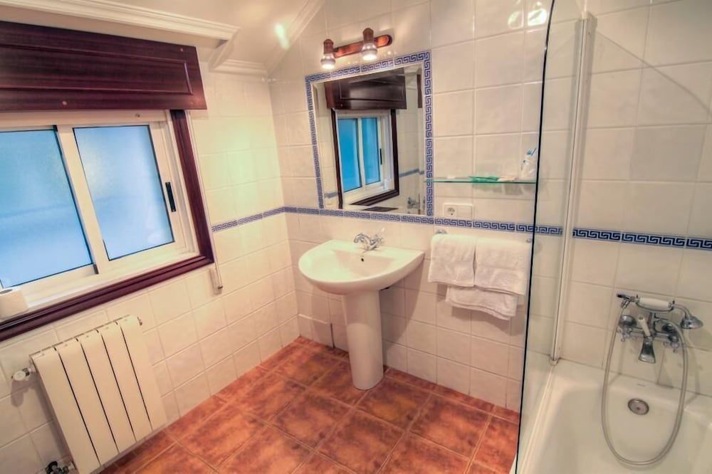 Os Areeiros Family Quadruple Room 2