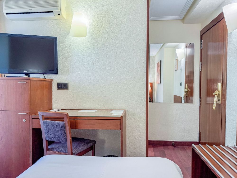 Torreluz Centro Hotel Single Room 3