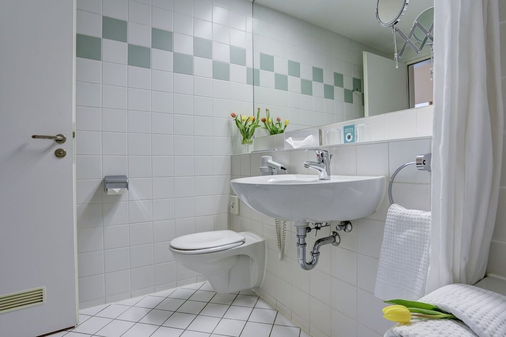 Centro Park Hotel Berlin Neukölln Comfort Double Room 10