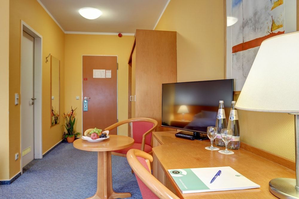 Centro Park Hotel Berlin Neukölln Comfort Double Room 6