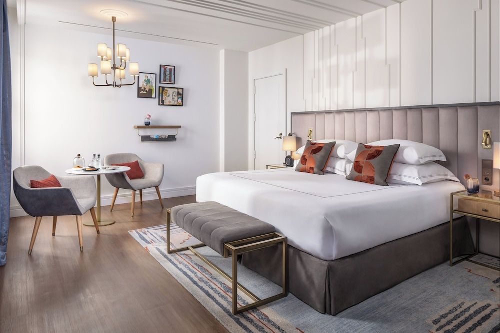 Executive Room