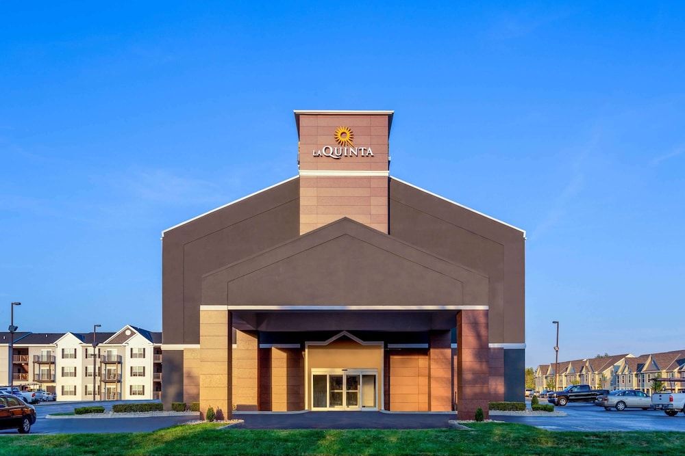 undefined La Quinta Inn & Suites by Wyndham Columbus West - Hilliard 5